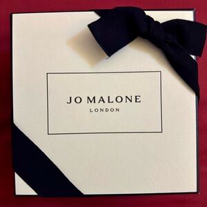 Jo Malone Gift Box, Cologne and Body and Hand Gel